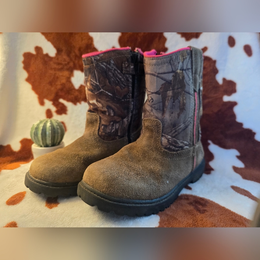 Children's Camouflage Boots with Pink Trim